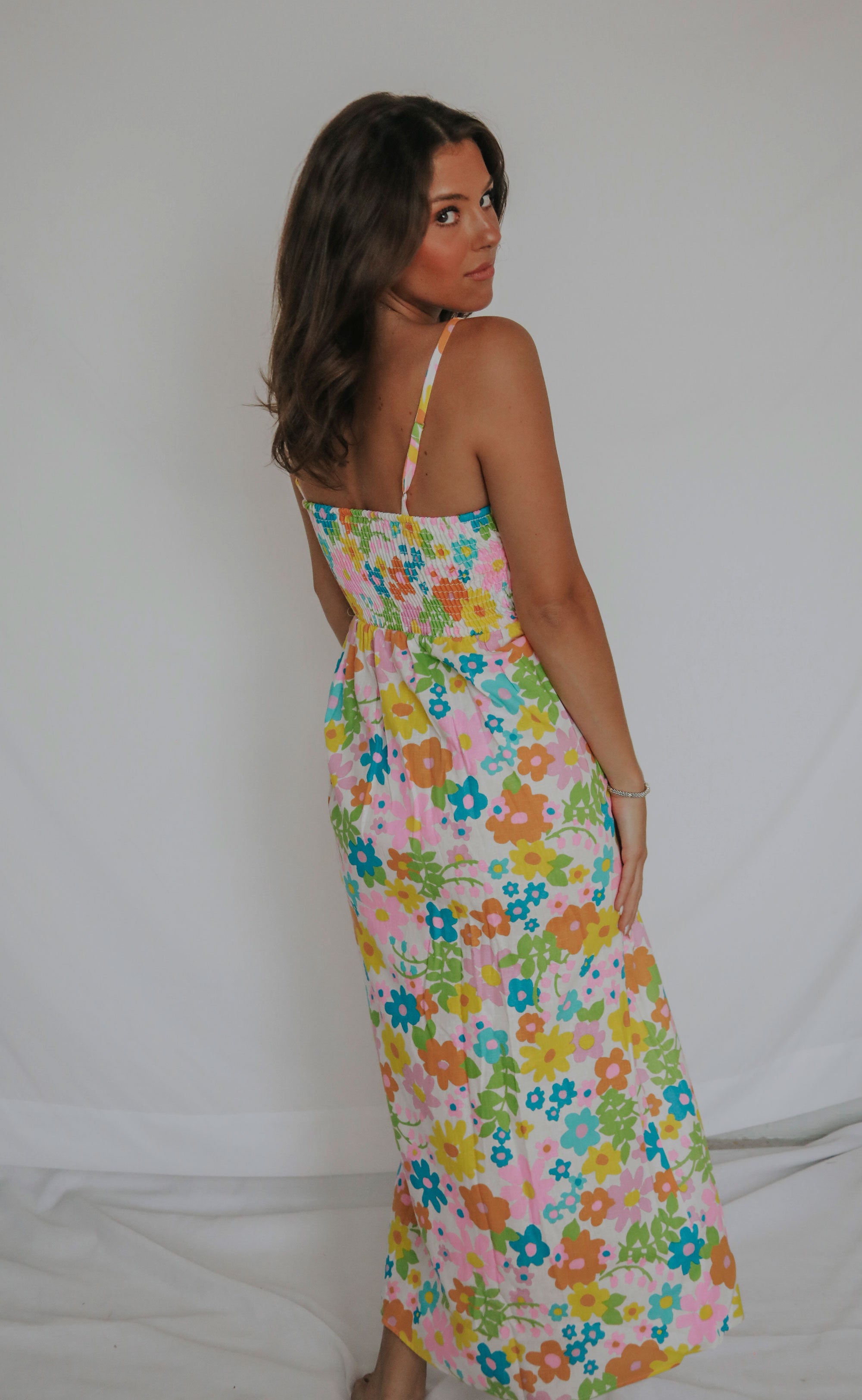 show me your mumu: amalfi coast midi dress - petal pop