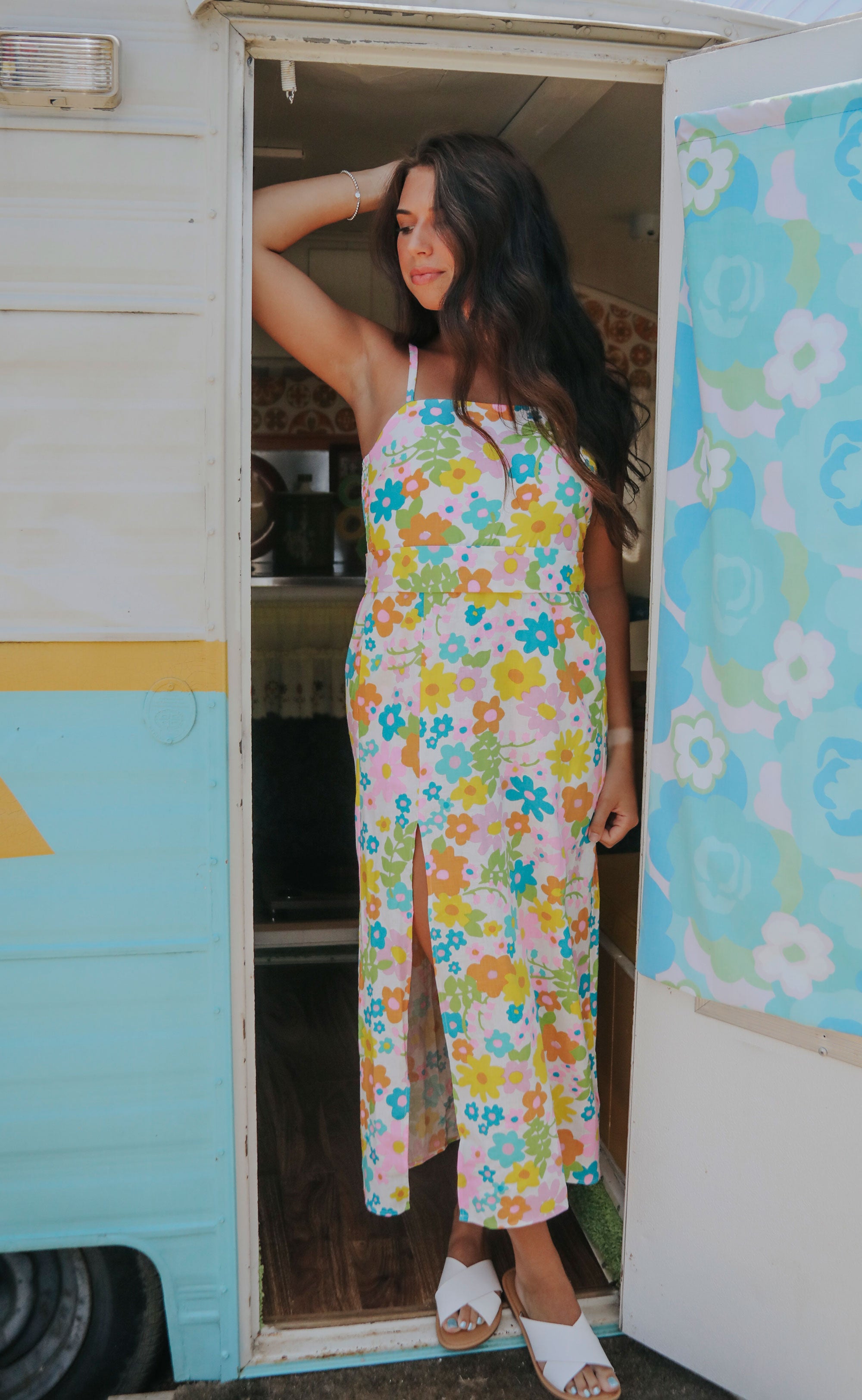 show me your mumu: amalfi coast midi dress - petal pop