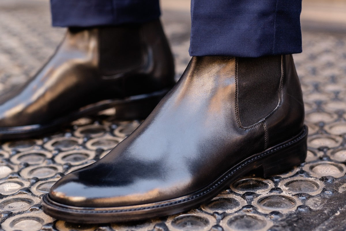 The Gian Carlo Chelsea Boot - Black