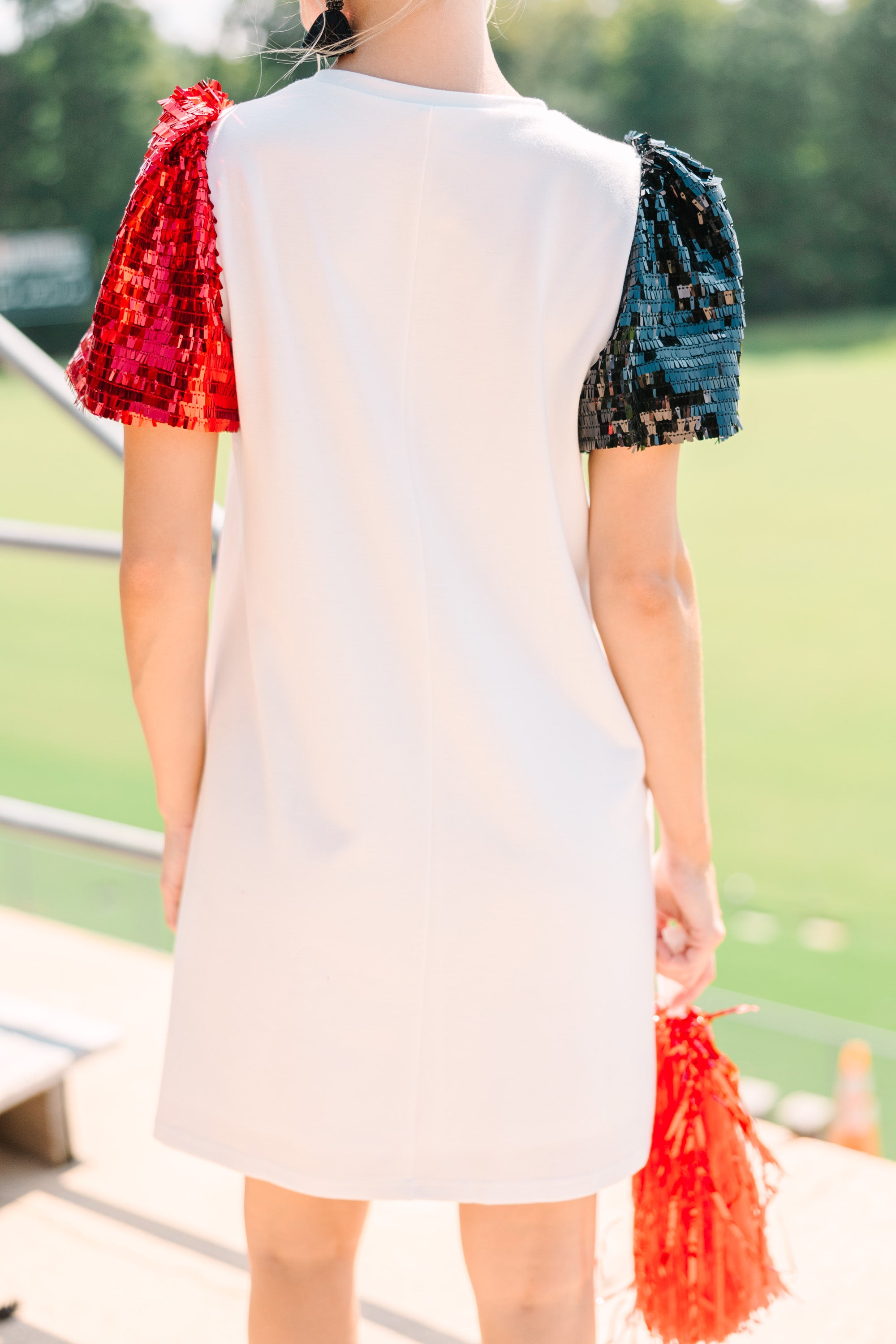 Walk On Red Sequin Puff Sleeve Dress