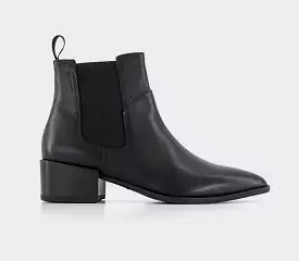 Womens Vagabond Shoemakers Marja Chelsea Boots Black